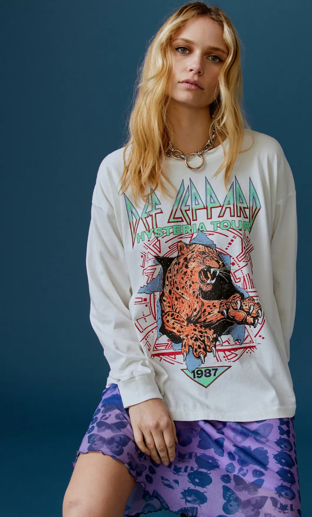 daydreamer: def leppard animal long sleeve merch tee
