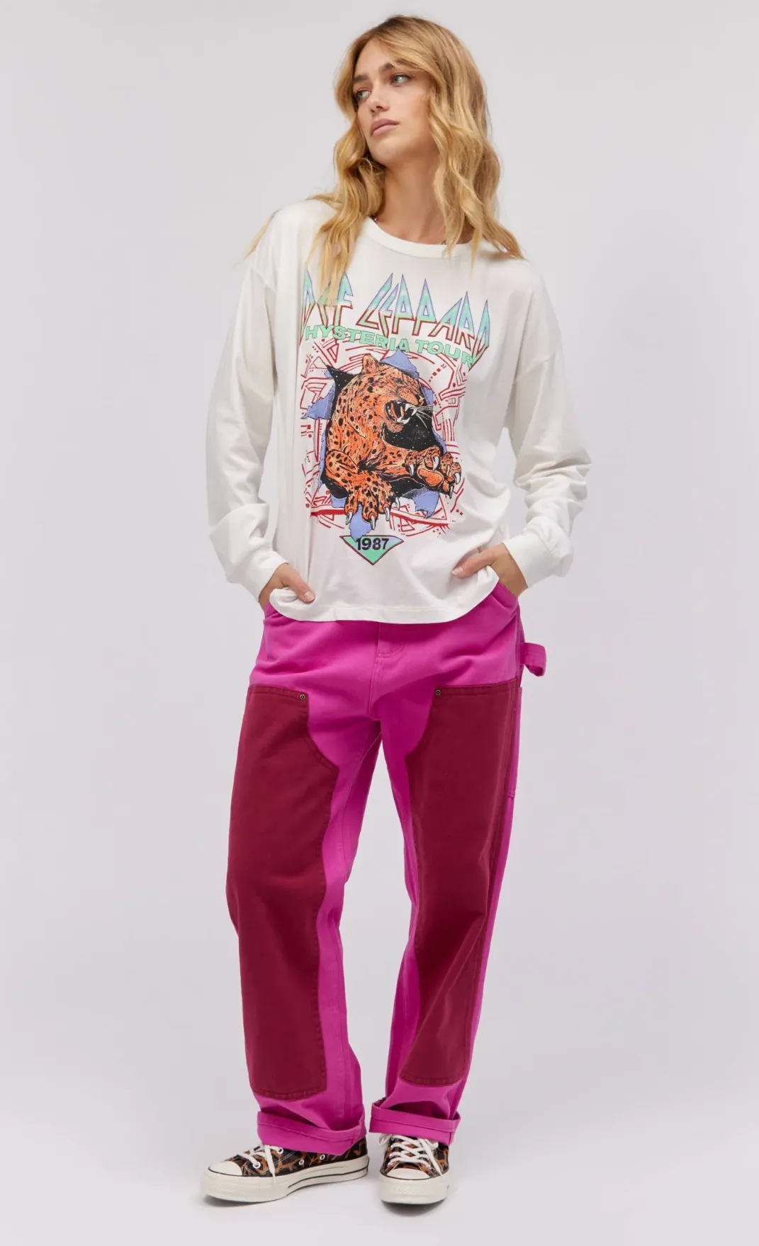 daydreamer: def leppard animal long sleeve merch tee