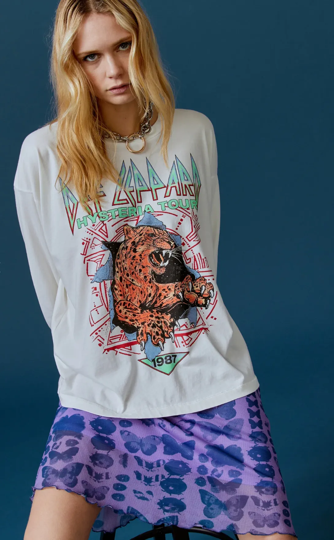 daydreamer: def leppard animal long sleeve merch tee