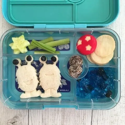 Lunch Punch Sandwich Cutters Pairs - Space