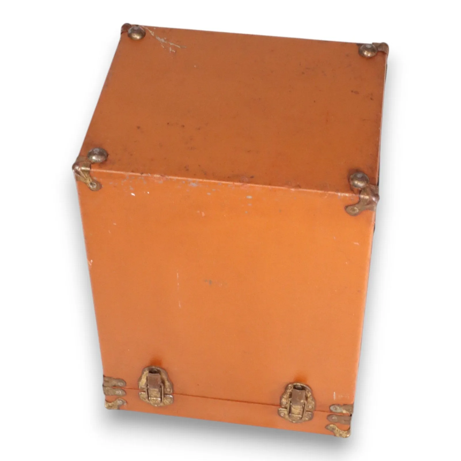 Vertical Case Vintage Paper Basket Audio Case 18"